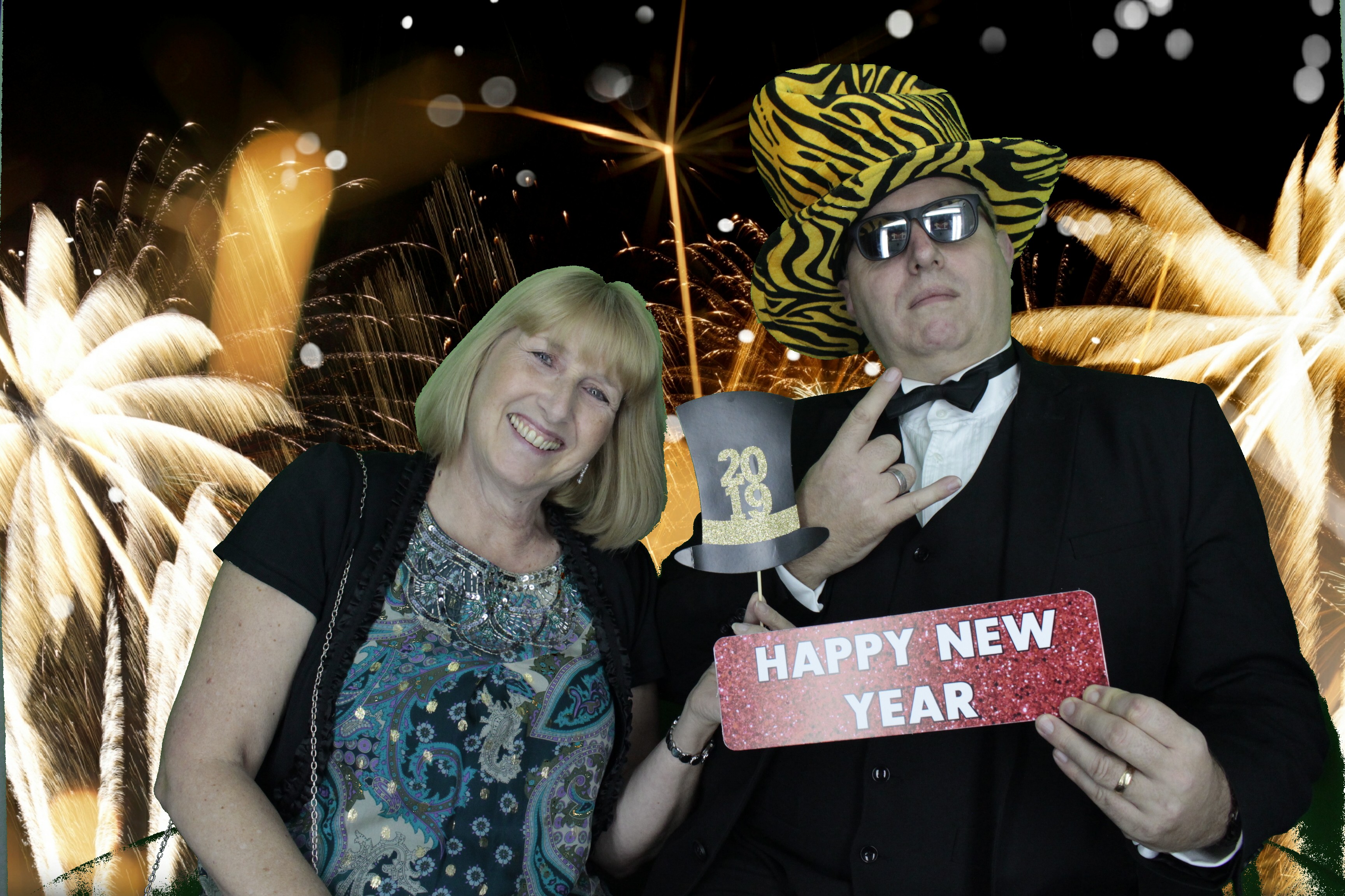 The Sussex Exchange New Years Eve | View more photos from the event at gallery.myphotoboothexperience.co.uk/u/MyPhotoBoothExperienceLtd/The-Sussex-Exchange-New-Years-Eve